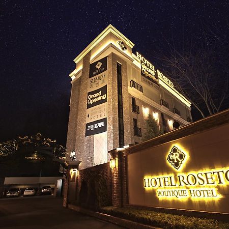 פוצ'און Roseto Hotel מראה חיצוני תמונה